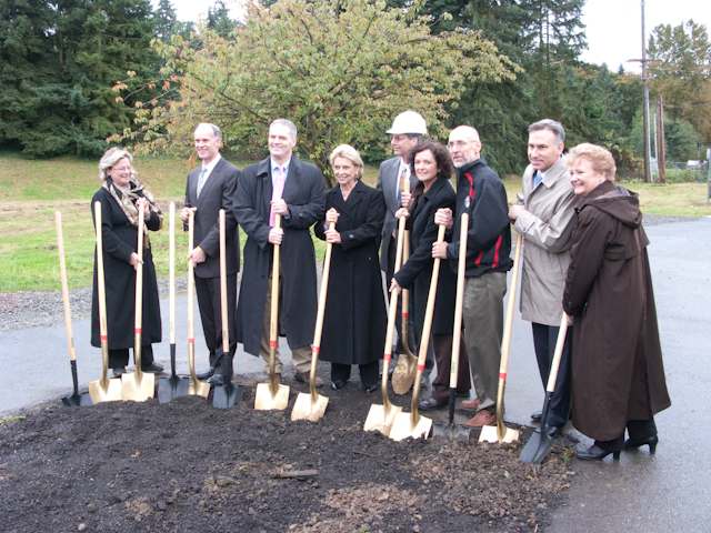 520 Groundbreaking